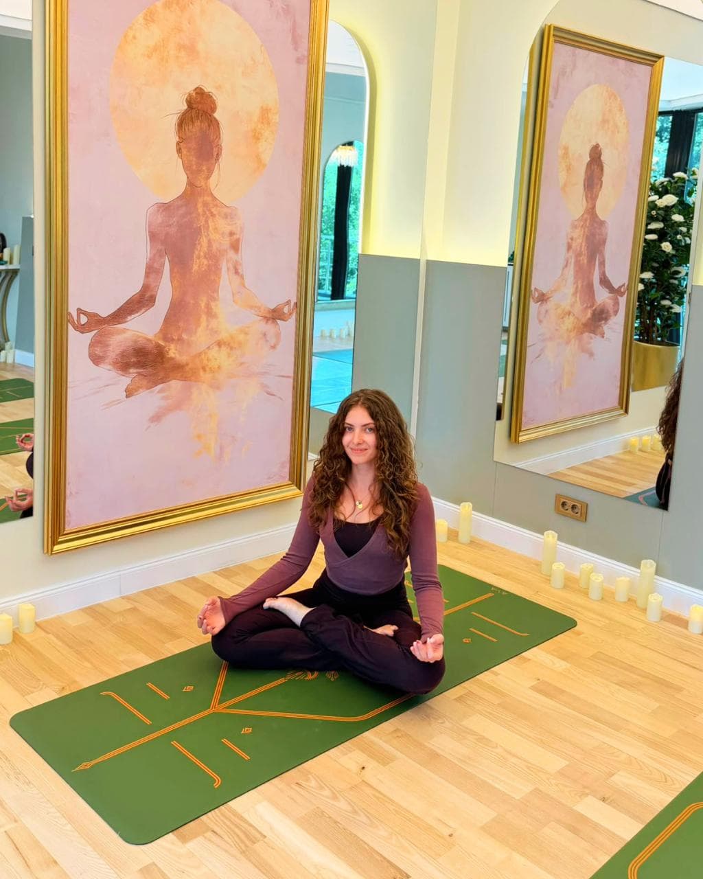 Yoga pentru corp, minte și suflet pe tot parcursul zilei la House of Aya
